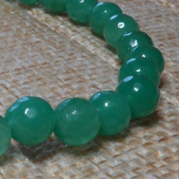 (NWT) Natural Green Jade Faceted Beaded Bracelet (Fits Sm to Lg Wri… - Picture 2 of 6